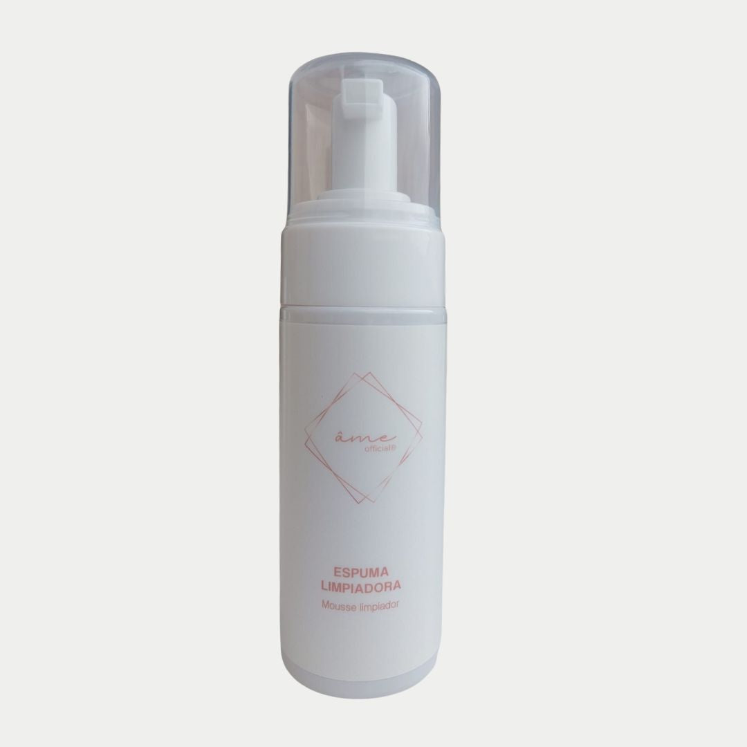 Limpiador suave y energizante. Tu piel se sentirá completamente limpia, ligera y suave.